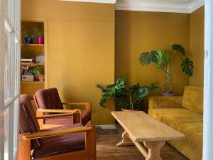 Authentic flat near Montmartre