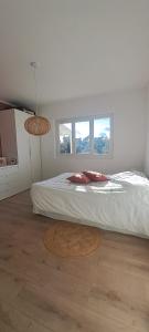 Maison au calme avec grande piscine