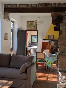 Maison de famille entre mer & collines - Charme, citronniers et tranquillité - accès marche et sentier 3 min