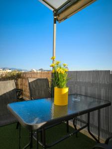 Group & family penthouse 300m from Agios Ioannis subway,metro station!