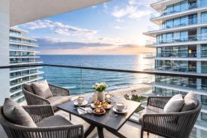 WAVES LUX Apartments VIEW SEA SPA & POOL & S SAUNA & JACUZZI