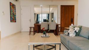 Luxury 3BR Apt in SCBD with Private Lift & GBK View