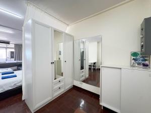 Central 1BR 50sqm Walk to BTS City Center