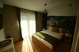 FLH - The Lake Home - Apt 21