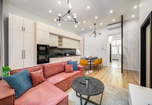 D38 Central Apartment