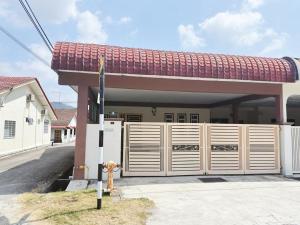 Lais HomeStay Batu Pahat