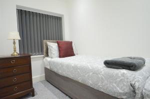 Entire Building - Suite of 3 Premium Apartments - Celebration bookings welcome