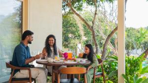 SaffronStays Chandra Amara