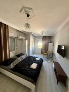 Giss family home apart