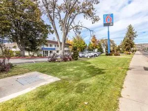 Motel 6-Yreka, CA - Hornbrook
