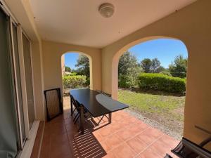 Appartement Domaine du Golf de Pont Royal