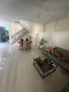 Pattaya, Privatzimmer in günstig gelegenem Haus zu vermieten