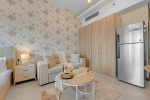 Upgraded Studio in Sol Business Bay