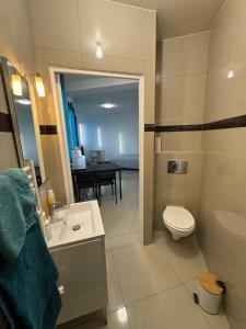 Quiet Netflix Parking Quick access to Paris