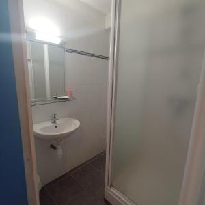 4DOM17 Appartement T2 proche plage et centre ville