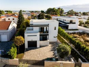 Luxury Villa Positiva with heated pool