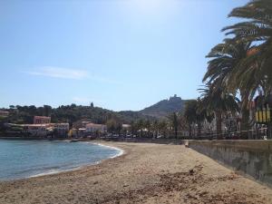 4DOM17 Appartement T2 proche plage et centre ville