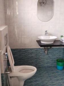 TULIPS VILLAGE RESORTS - A Valley View Abode