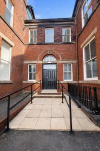 Stylish Two-Storey Apartment Rochdale