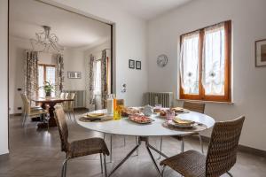 Casa Lory, Monteriggioni, Siena