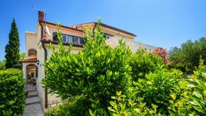 RS apartment 1 Rab by Villas Guide