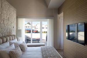 Santorini Heart Hotel & Spa