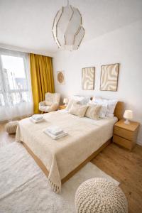 InPoint Mogilska Tower City View Apartments near Tauron Arena Self Check-in