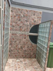 3 Bedroom Apartment with Seaview and balcony Margate Boulevard