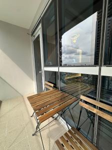 1BR City View Haven + Washer | Modern BGC Stay