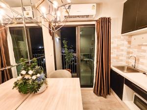 Comfy Plum West Gate Condo 1 BR