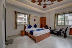 Hotel Shree Krishna Inn with Balcony Rooms