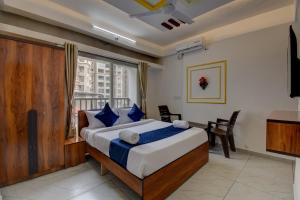 Hotel Shree Krishna Inn with Balcony Rooms
