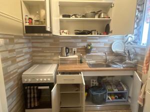 Cosy executive room in beautiful n quiet flat