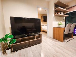 Comfy Plum West Gate Condo 1 Bedroom 1 Bathroom