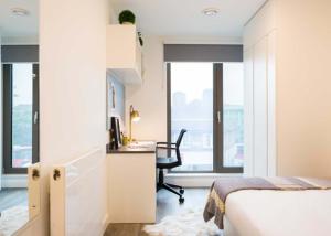 Student Only Modern Studio at White City Near Notting Hill Gate