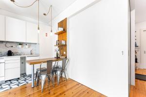 GuestReady - Central Porto retreat with balcony