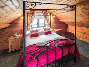 Coachmans Cottage-B5813