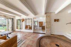 Oasis de Sérénité beautiful farmhouse for rent in Provence