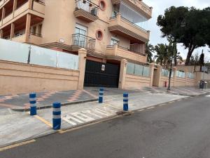 Apartamento nuevo con parking y piscina gratis