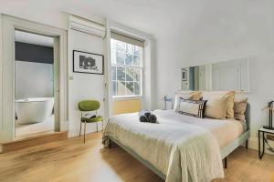 Welcome London - Stay at The Piazza!