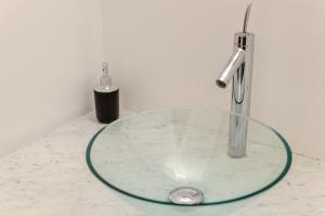 Isola Green Oasis - Loft with Garden & Free private Garage