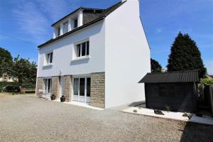 Maison avec Salle Cinéma, à pieds des commerces
