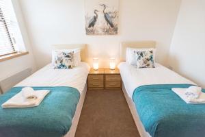 The Quadrant Apartments - Free Parking - Near M4 J16 - By Hamilton Grace