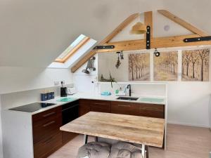 One bed Character Cottage with Parking and Garden