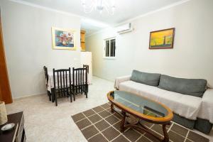 2b apartment