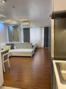 DLC Place - Splendido Taal Tower 1 Tagaytay