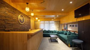 Yashshree Dewathang Resort