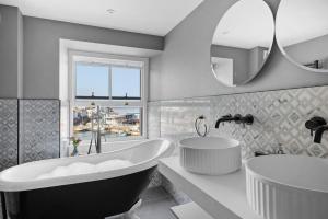Vigilance Suite - Free Wi-Fi - Sea View