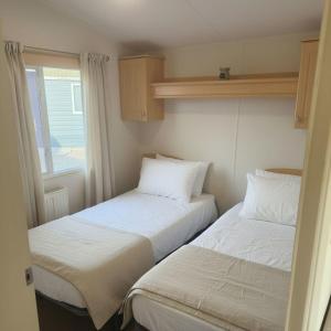 2 Bed 8 Birth Caravan, The Willows Southview Skegness