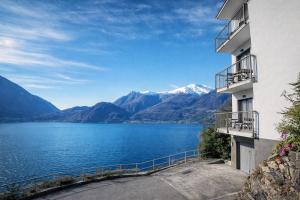 Lake Dream 2 Lake View of COMO